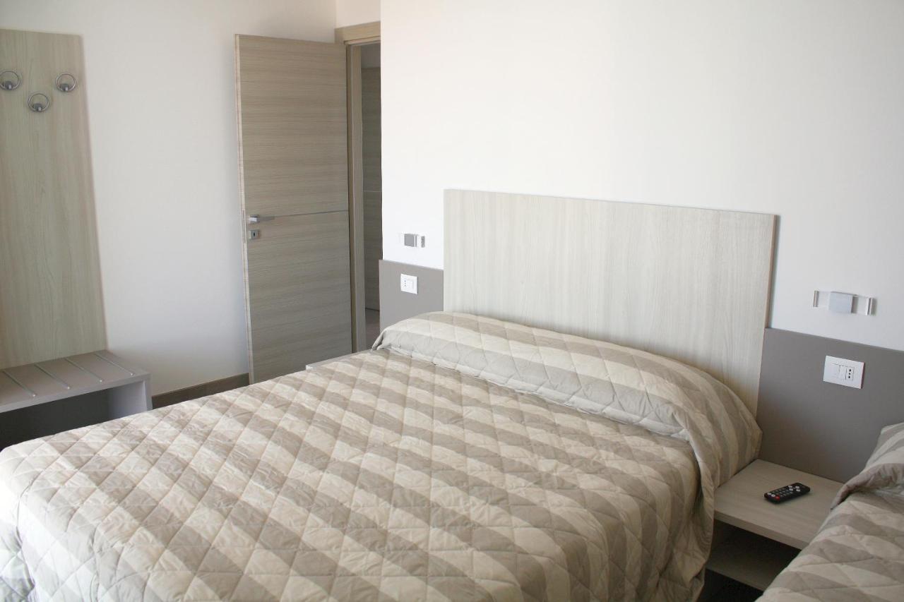 Nashira Apartments Lignano Sabbiadoro Zewnętrze zdjęcie