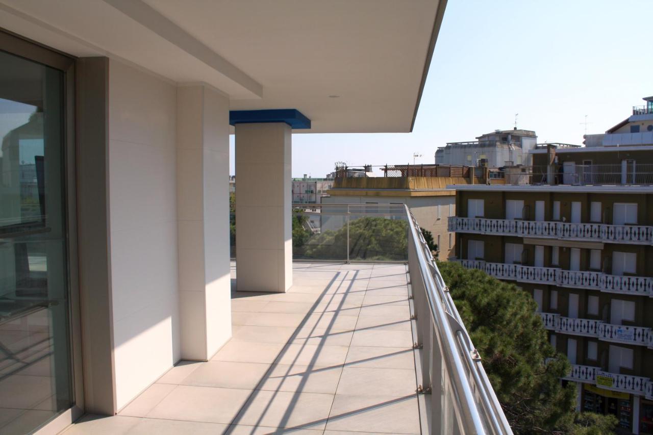Nashira Apartments Lignano Sabbiadoro Zewnętrze zdjęcie