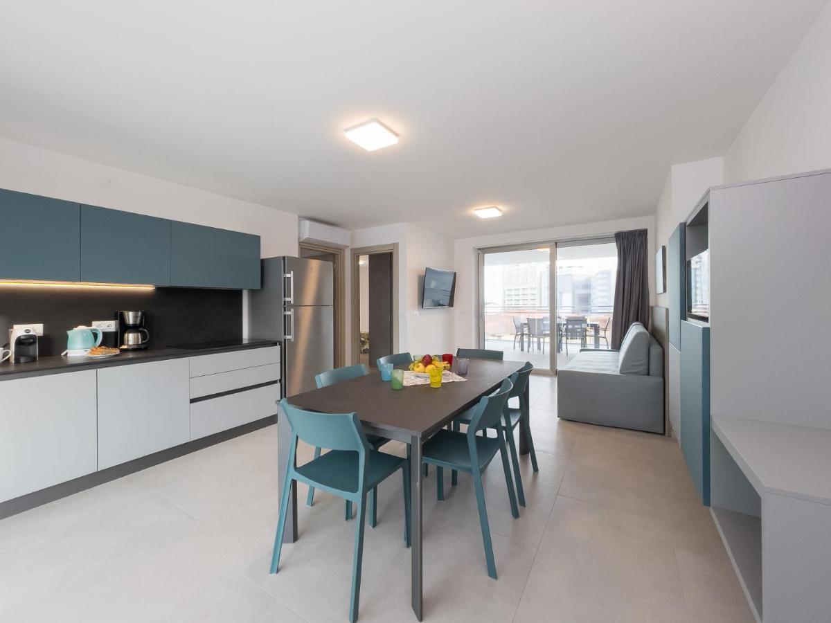 Nashira Apartments Lignano Sabbiadoro Zewnętrze zdjęcie