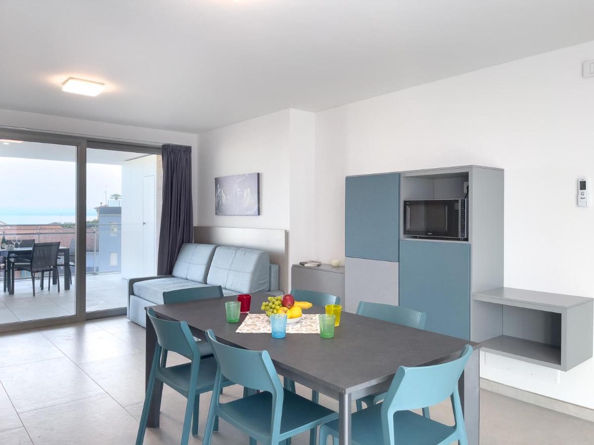 Nashira Apartments Lignano Sabbiadoro Zewnętrze zdjęcie